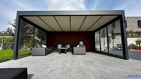 tarasola_carport_1.jpg